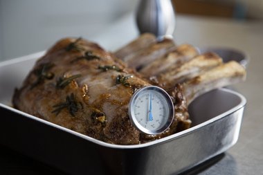 Bei einer Kerntemperatur von 55ºC.