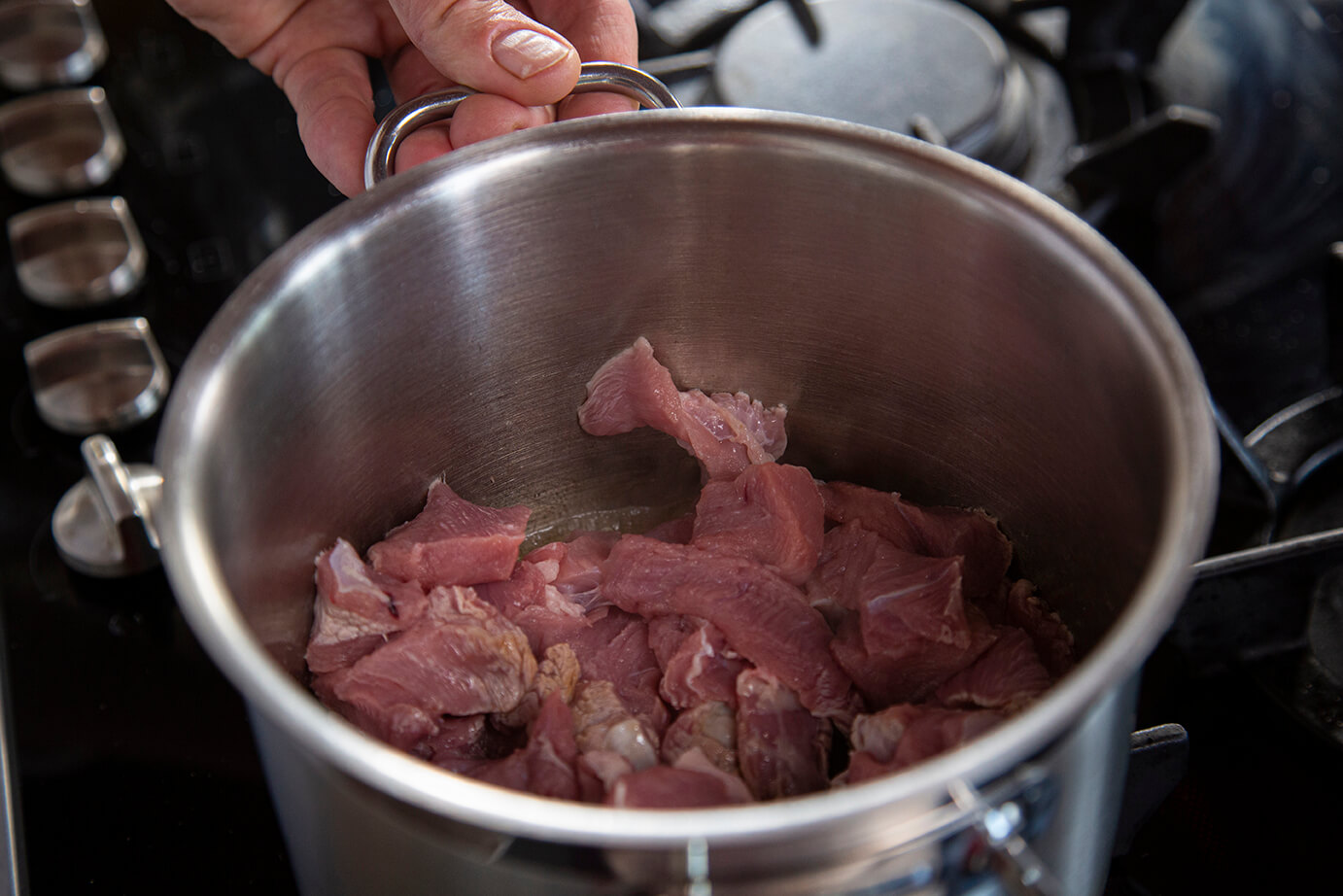 [Translate to Deutsch:] bereiding-kalfsvlees-koken